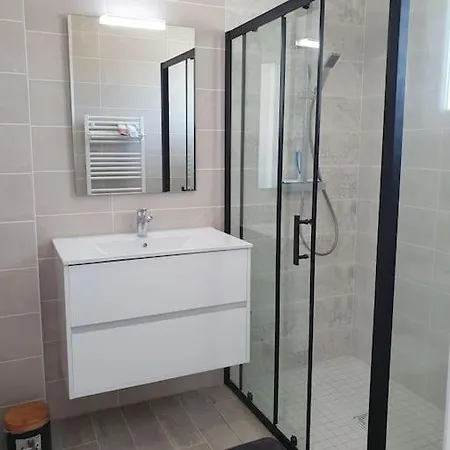 Cosy Maison Neuve Rodger *