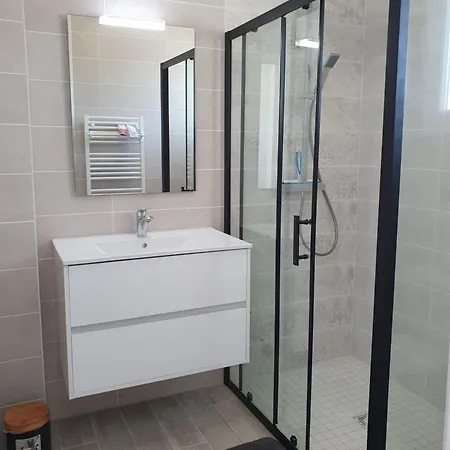 Cosy Maison Neuve Rodger *